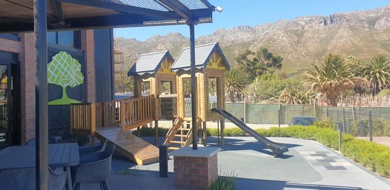 To Let 2 Bedroom Property for Rent in Gordons Bay Western Cape